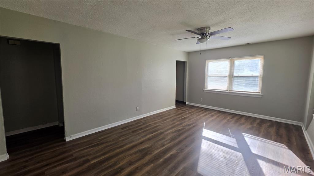 1138 Laredo Avenue Property Photo 3