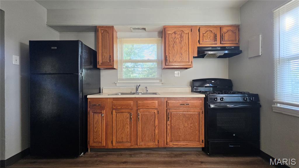 1138 Laredo Avenue Property Photo 6