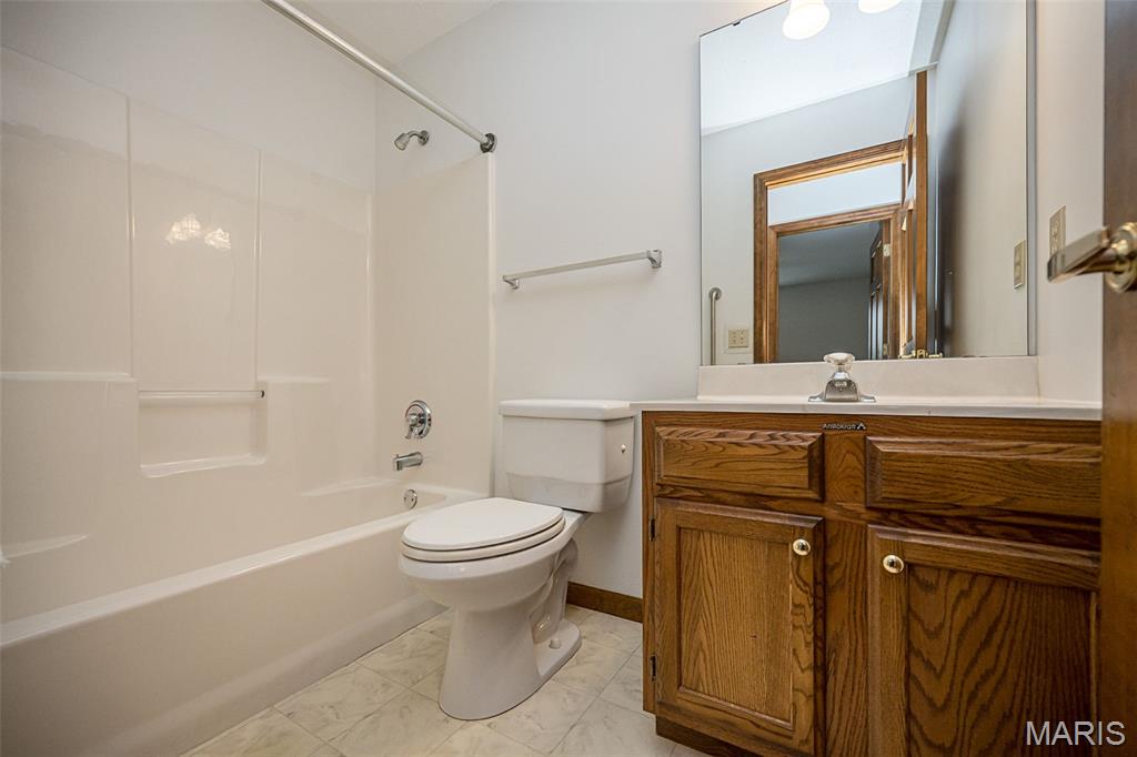 825 Colleen Drive Property Photo 14