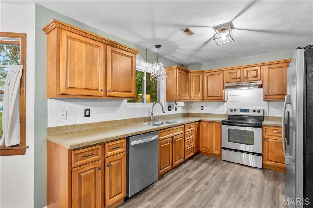 23 Barrett Court Property Photo 13