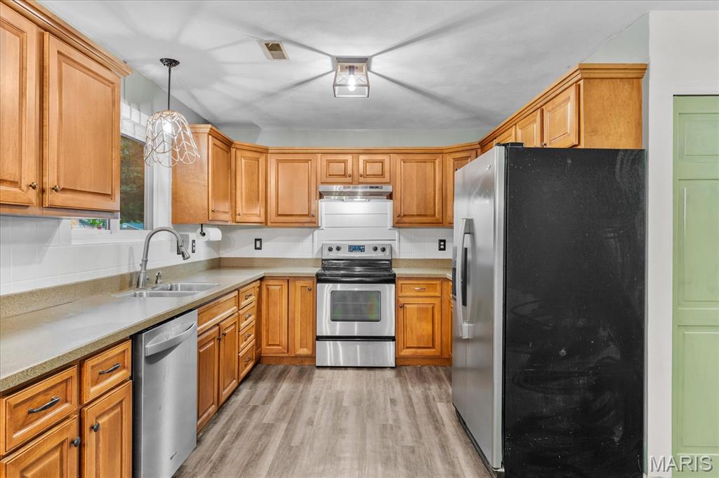 23 Barrett Court Property Photo 15