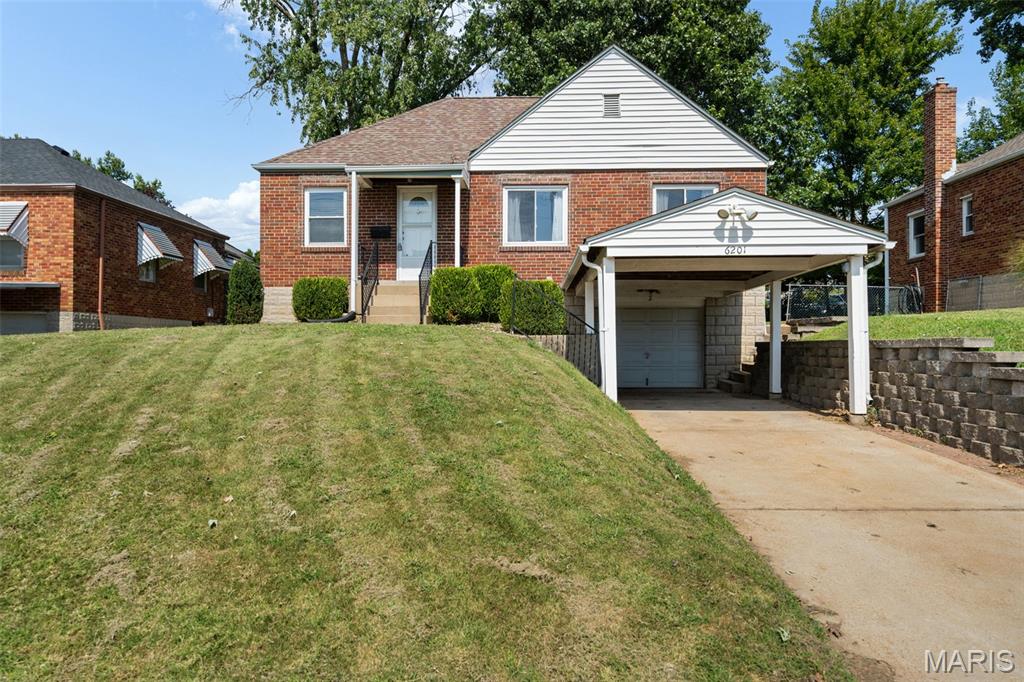 6201 Weber Road Property Photo 1