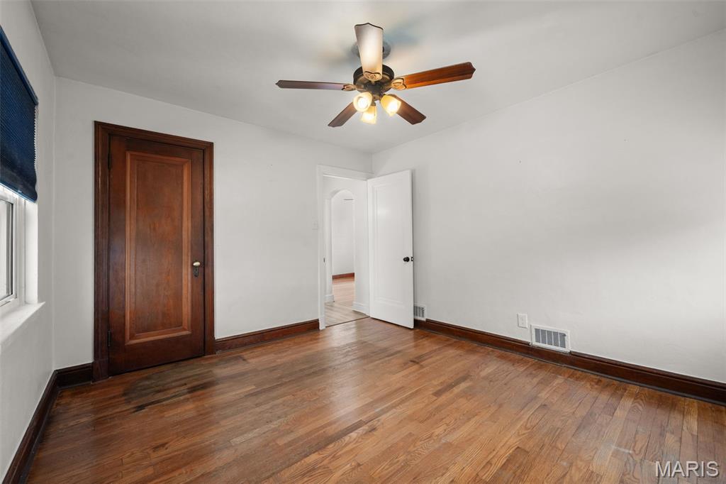 6201 Weber Road Property Photo 14