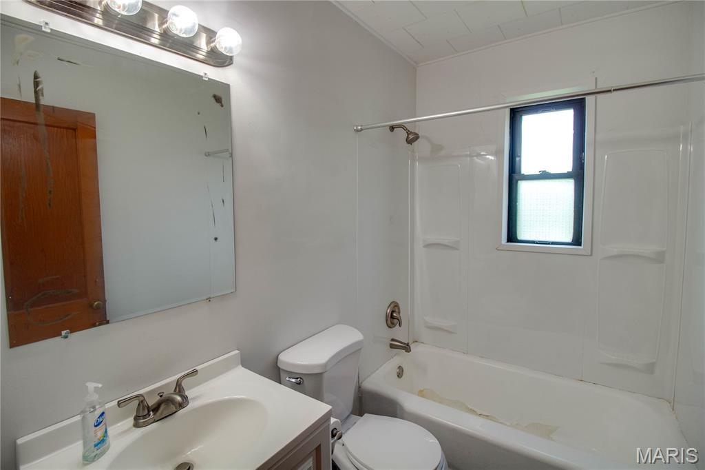 194 S Pence Street Property Photo 13