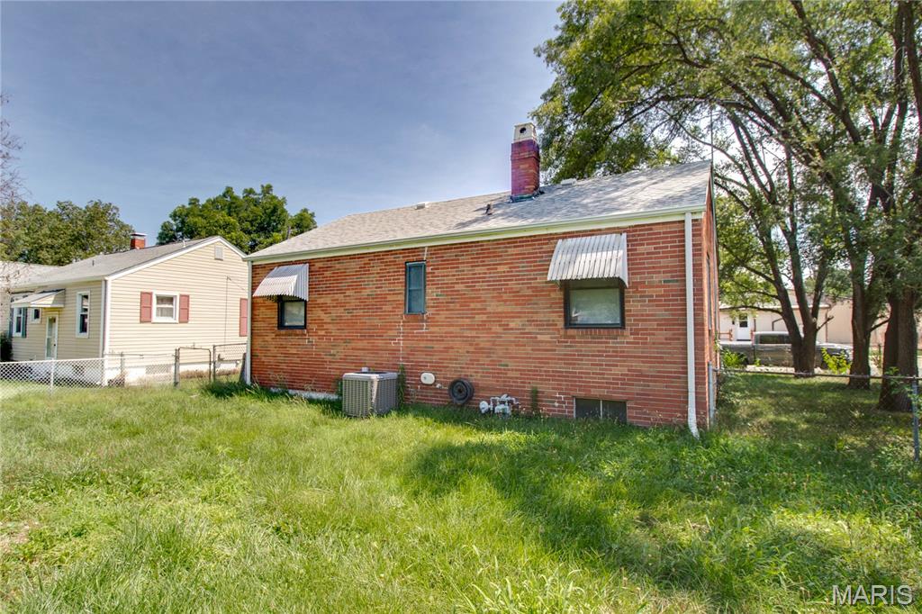 194 S Pence Street Property Photo 22