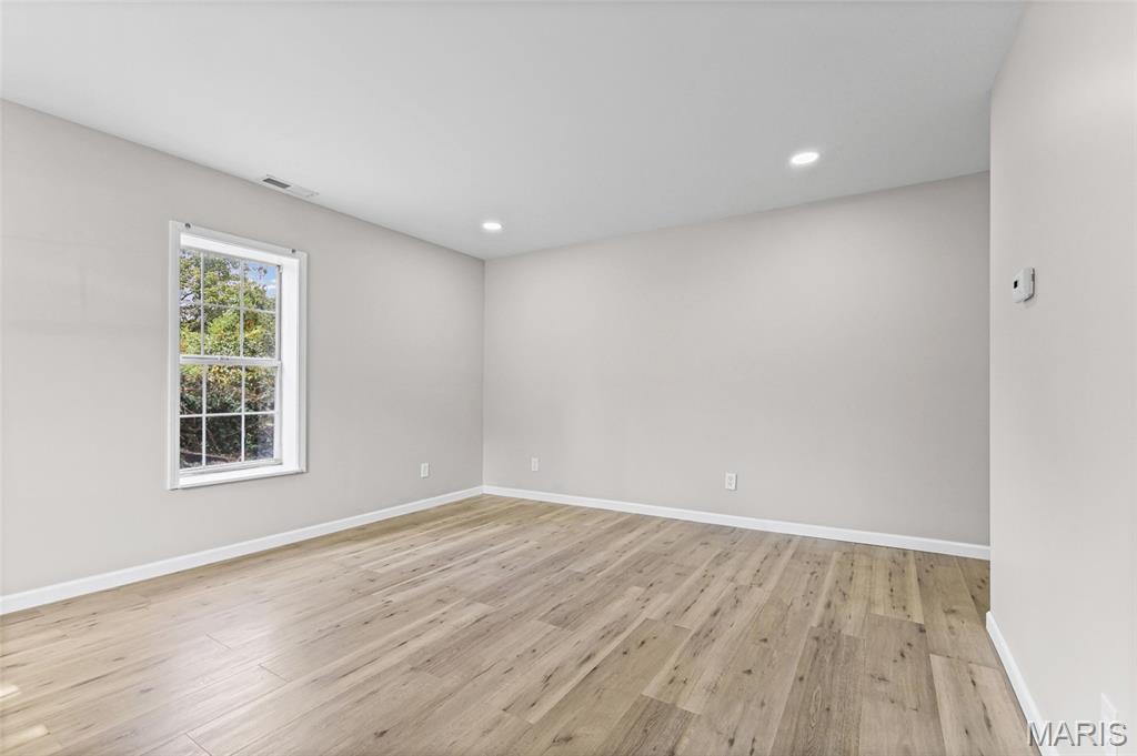 506 Cedar Street Property Photo 4