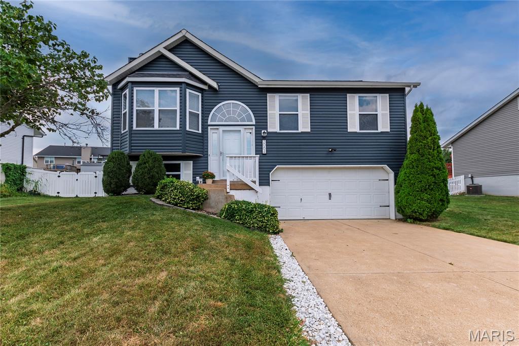 3064 Valley Oaks Drive Property Photo 1