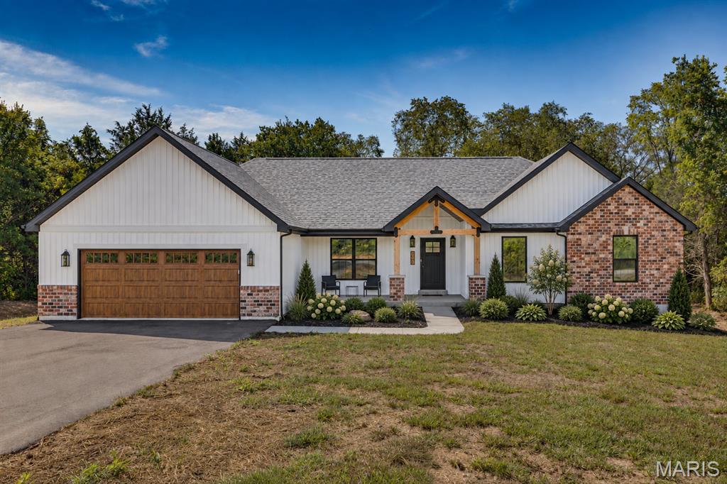 3403 Weatherby Lane