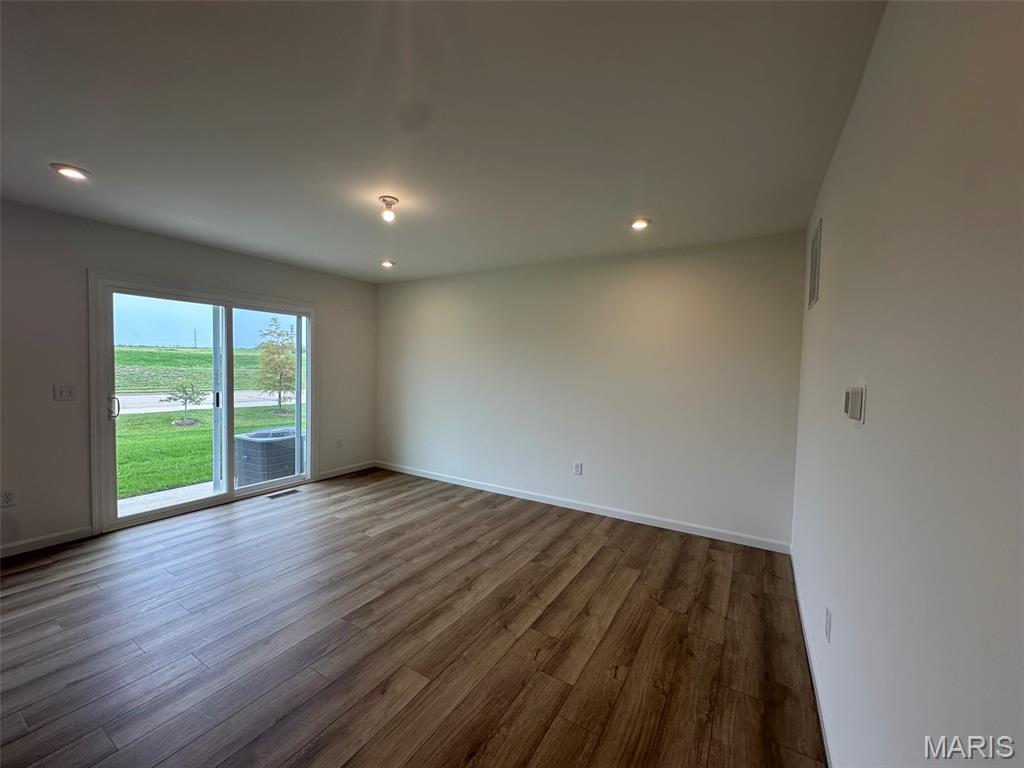 110 Mora Boulevard Property Photo 5