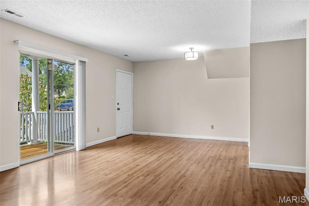 1508 Thrush Terrace Property Photo 4