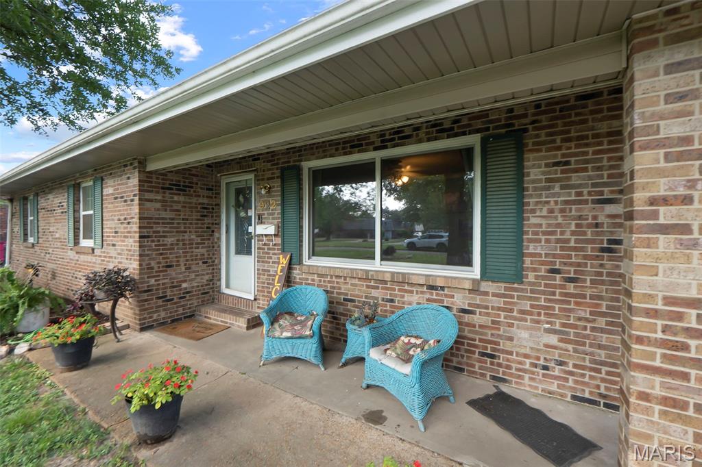 922 Davis Boulevard Property Photo 2