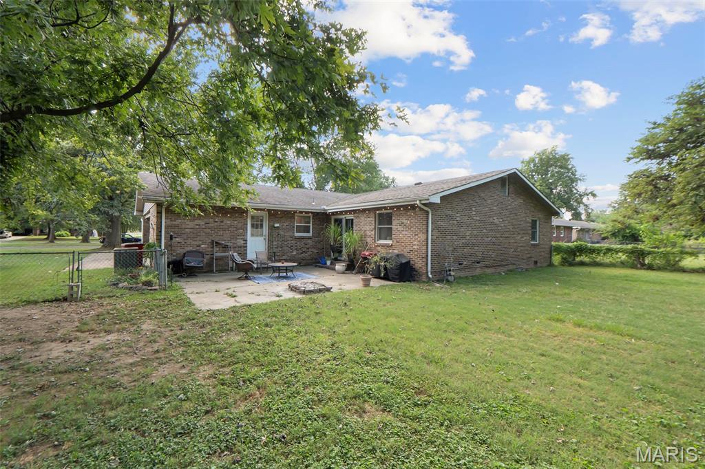 922 Davis Boulevard Property Photo 9