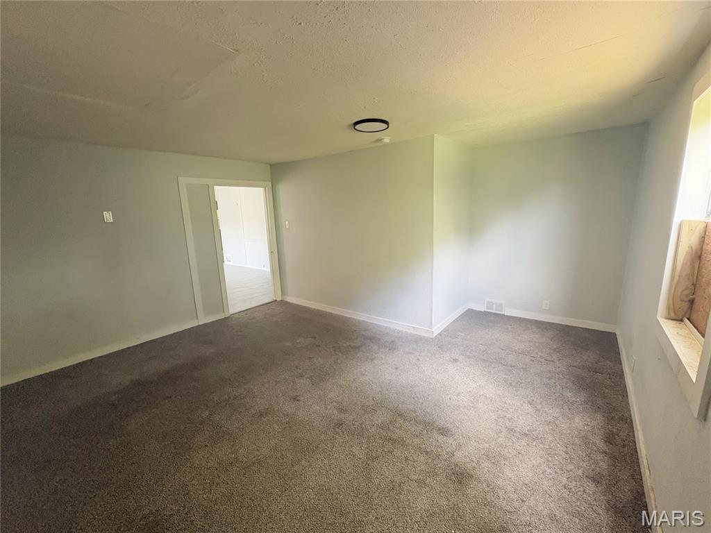 2235 Edmund Avenue Property Photo 11