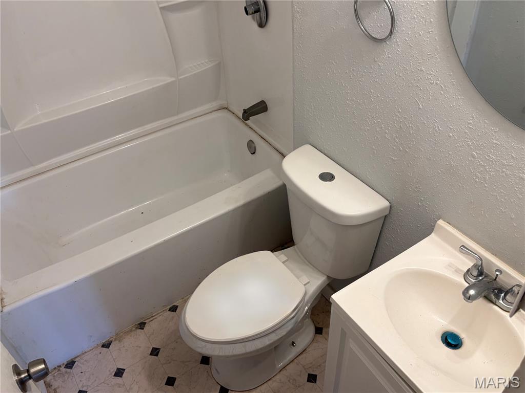 2235 Edmund Avenue Property Photo 17