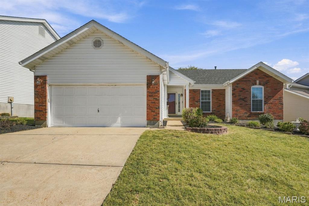 2116 Riding Spur Drive Property Photo 1