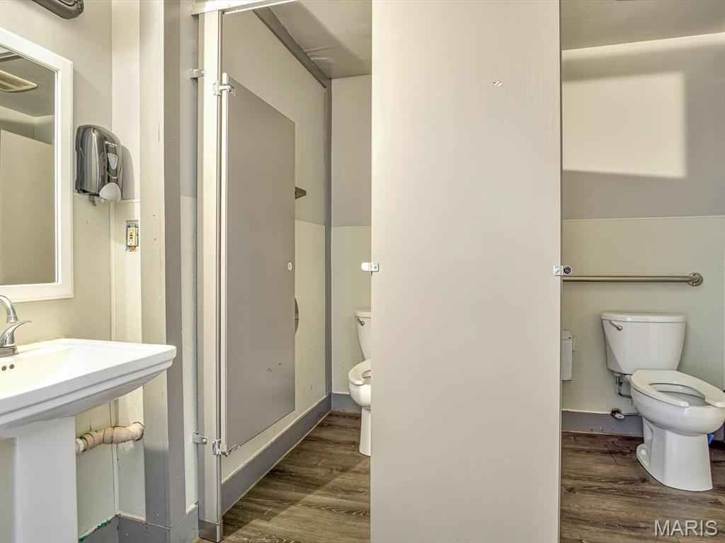 1818 Sidney Street Property Photo 25