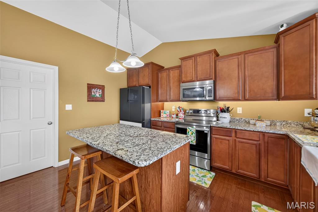 1516 Wainscott Drive Property Photo 17