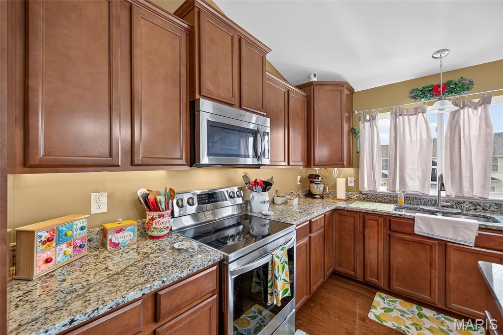 1516 Wainscott Drive Property Photo 18