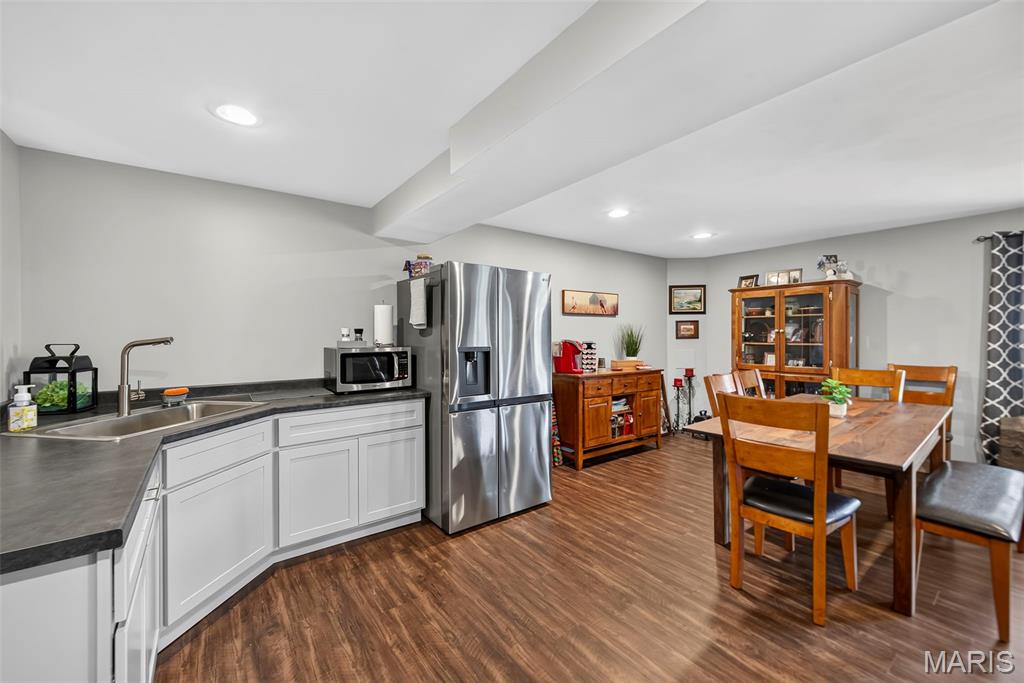 1516 Wainscott Drive Property Photo 32