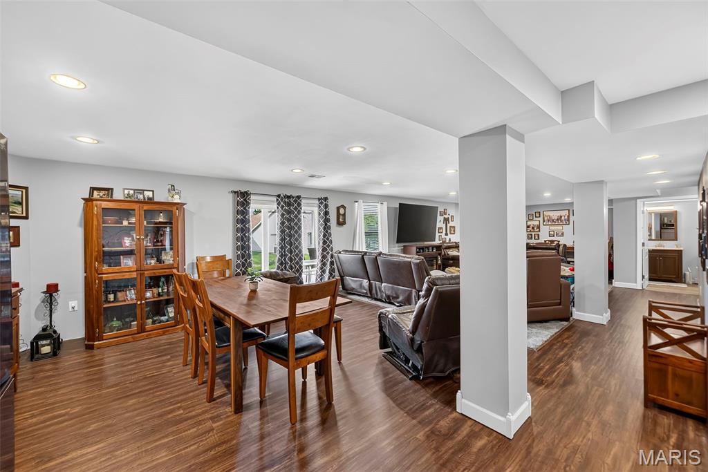 1516 Wainscott Drive Property Photo 33