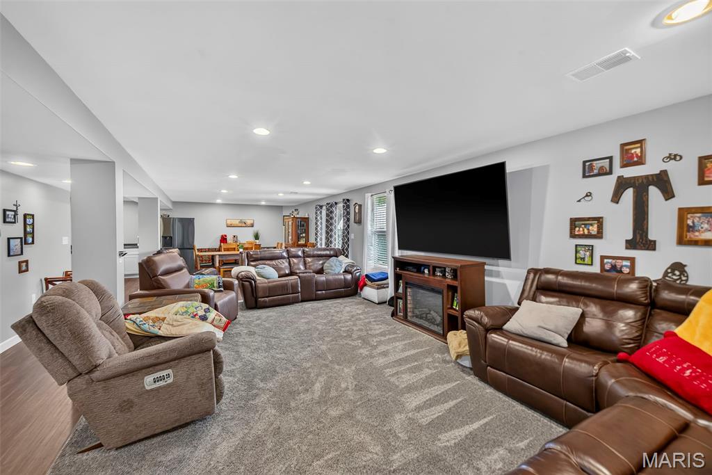 1516 Wainscott Drive Property Photo 37