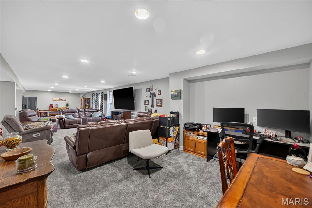 1516 Wainscott Drive Property Photo 38