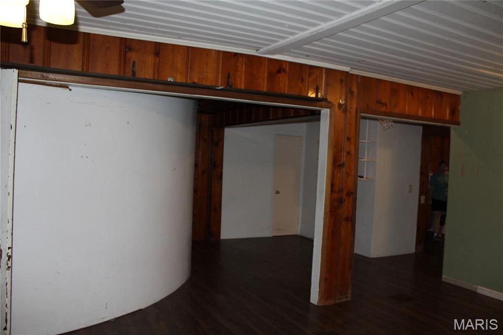 9428 Tennyson Avenue Property Photo 11