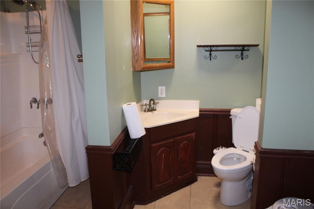 9428 Tennyson Avenue Property Photo 23