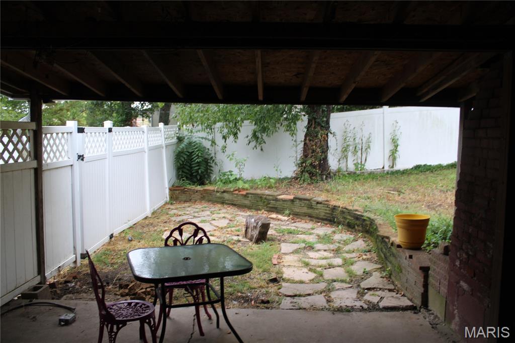 9428 Tennyson Avenue Property Photo 29