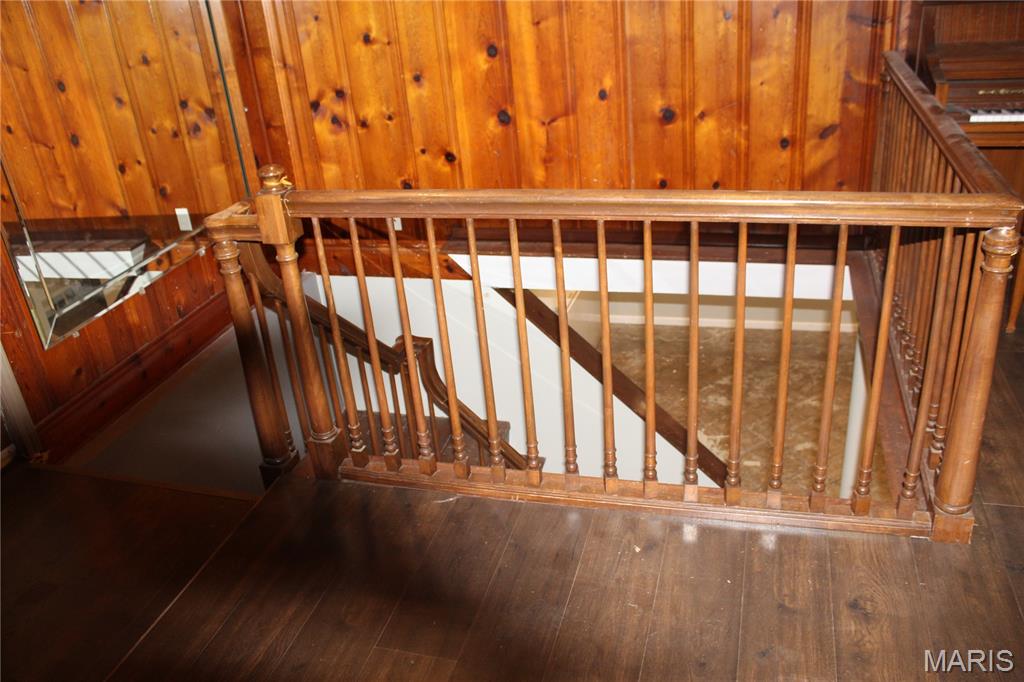 9428 Tennyson Avenue Property Photo 33