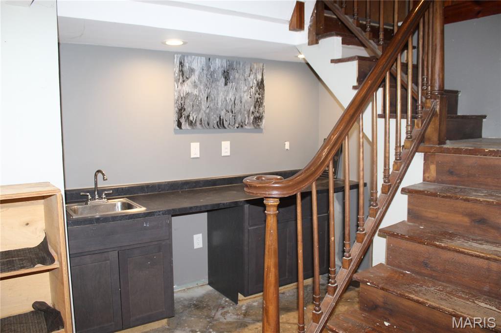 9428 Tennyson Avenue Property Photo 34