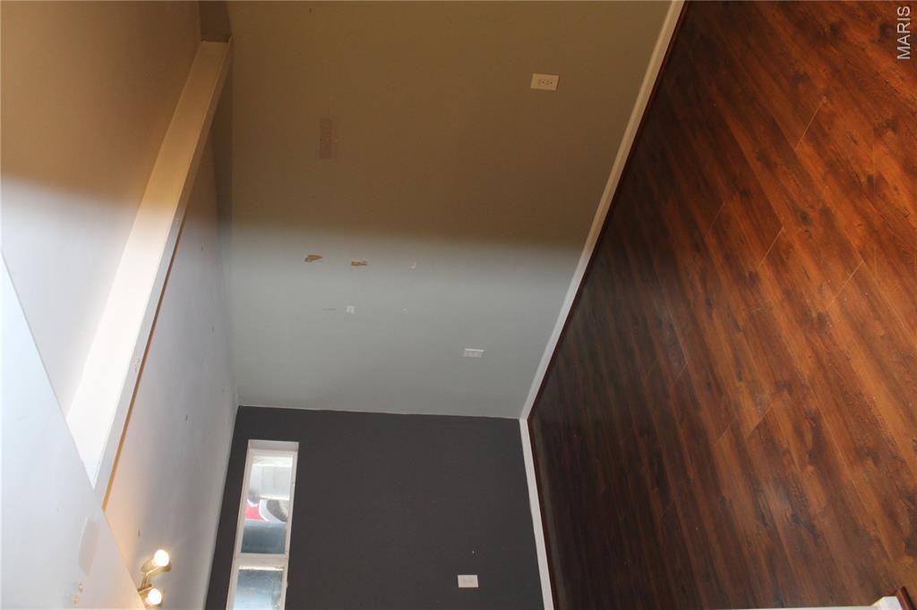 9428 Tennyson Avenue Property Photo 37