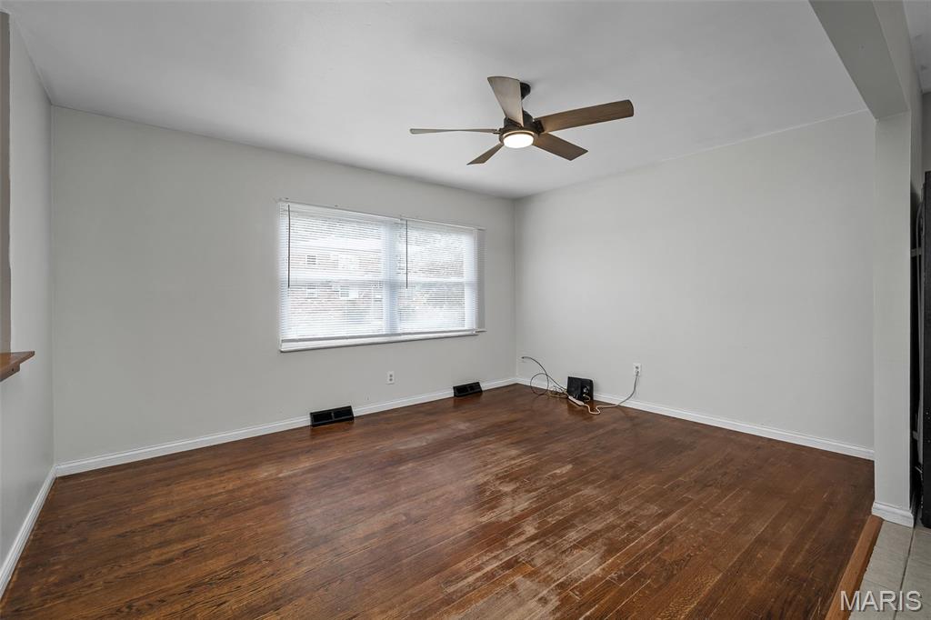 2119 Linnus Drive Property Photo 5