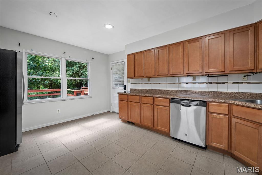 2119 Linnus Drive Property Photo 11