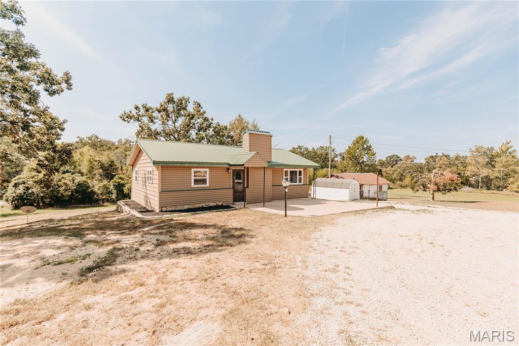 148 Sudhammer Road Property Photo 4
