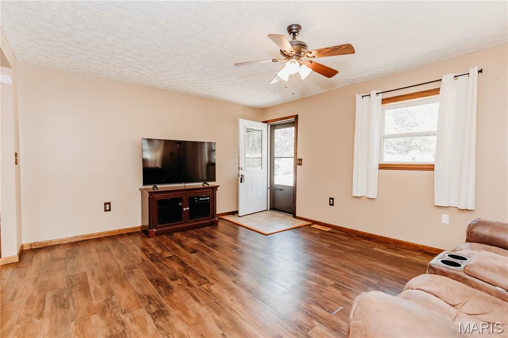 148 Sudhammer Road Property Photo 8