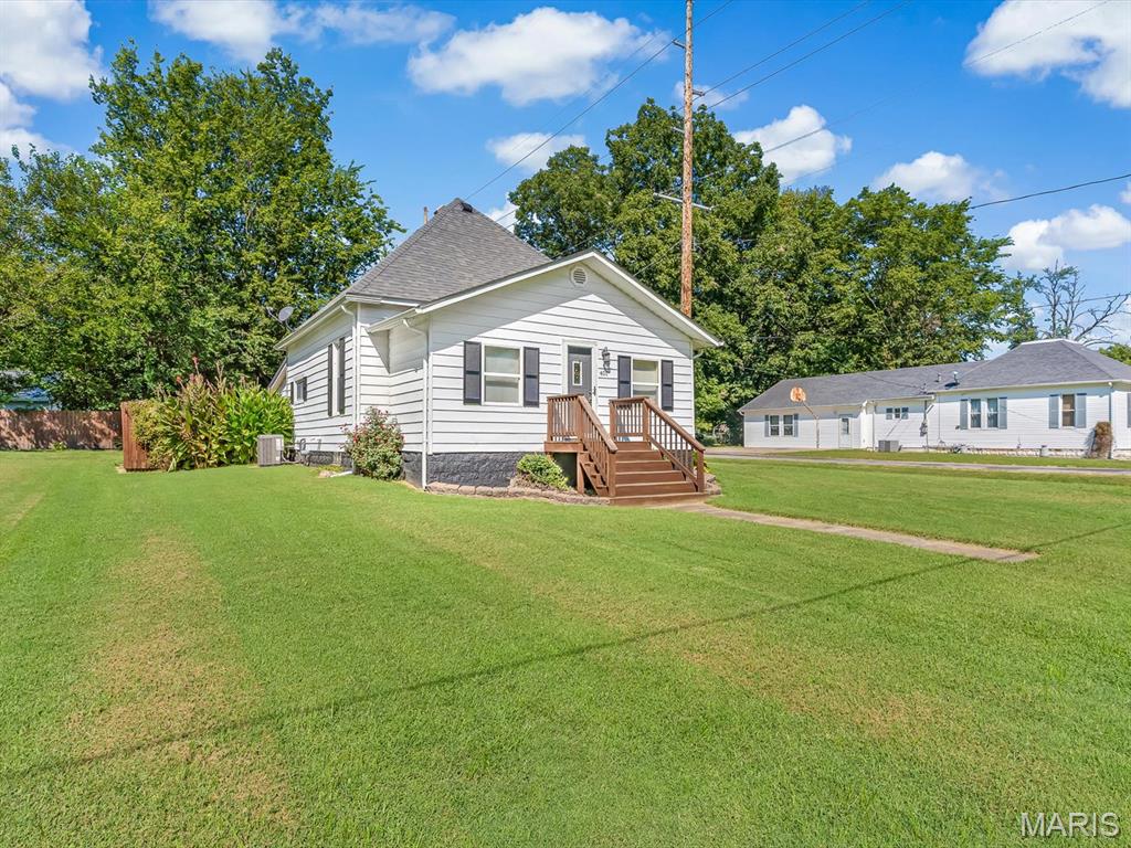 401 S 5th Street Property Photo 1