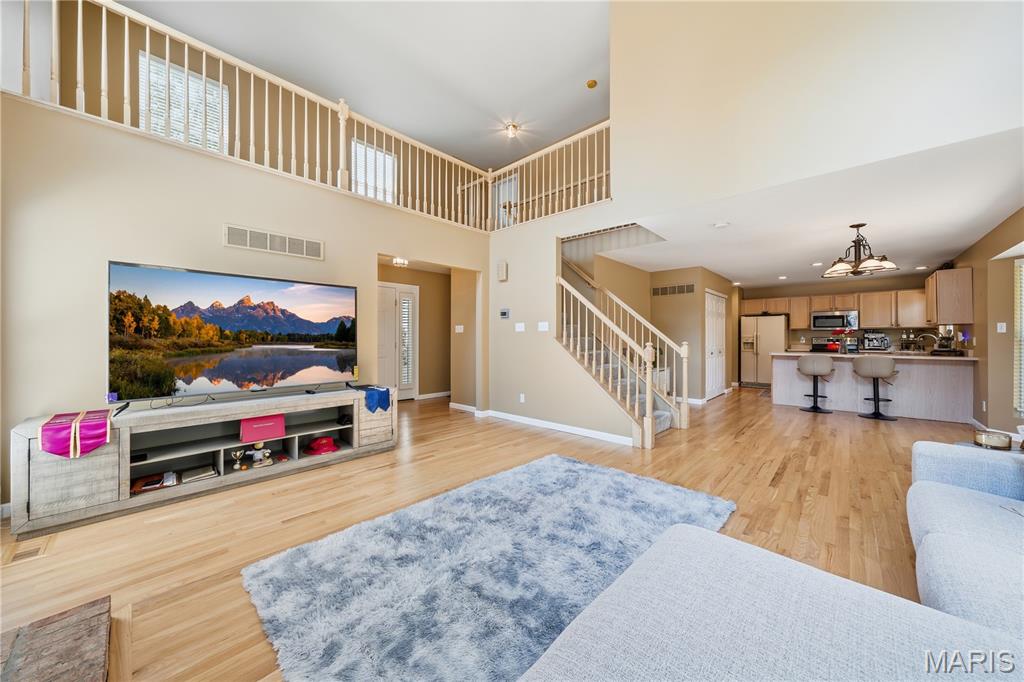630 Cascade Lake Drive Property Photo 4
