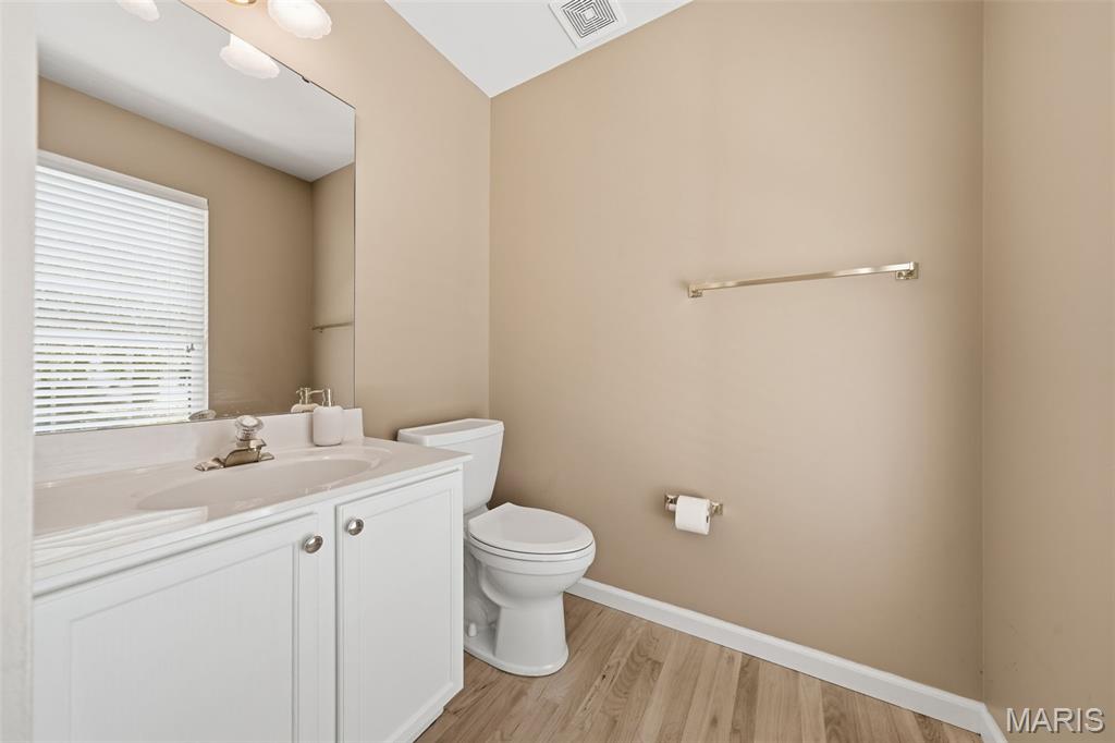 630 Cascade Lake Drive Property Photo 10