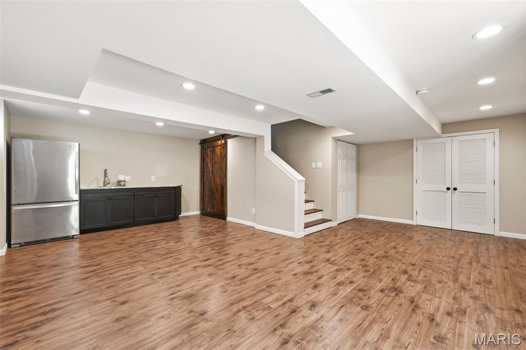 630 Cascade Lake Drive Property Photo 20
