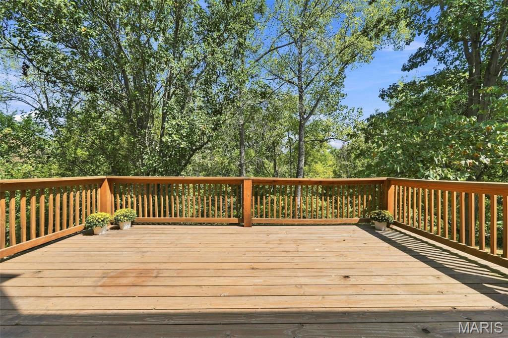 630 Cascade Lake Drive Property Photo 23