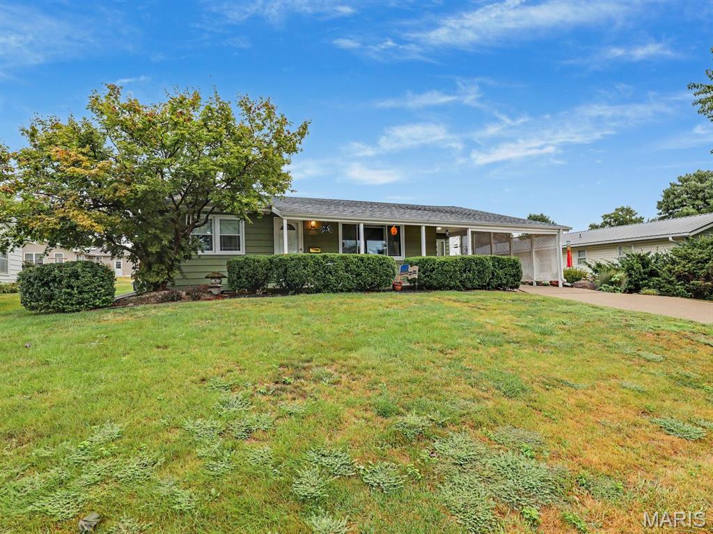 1015 Easy Street Property Photo 3
