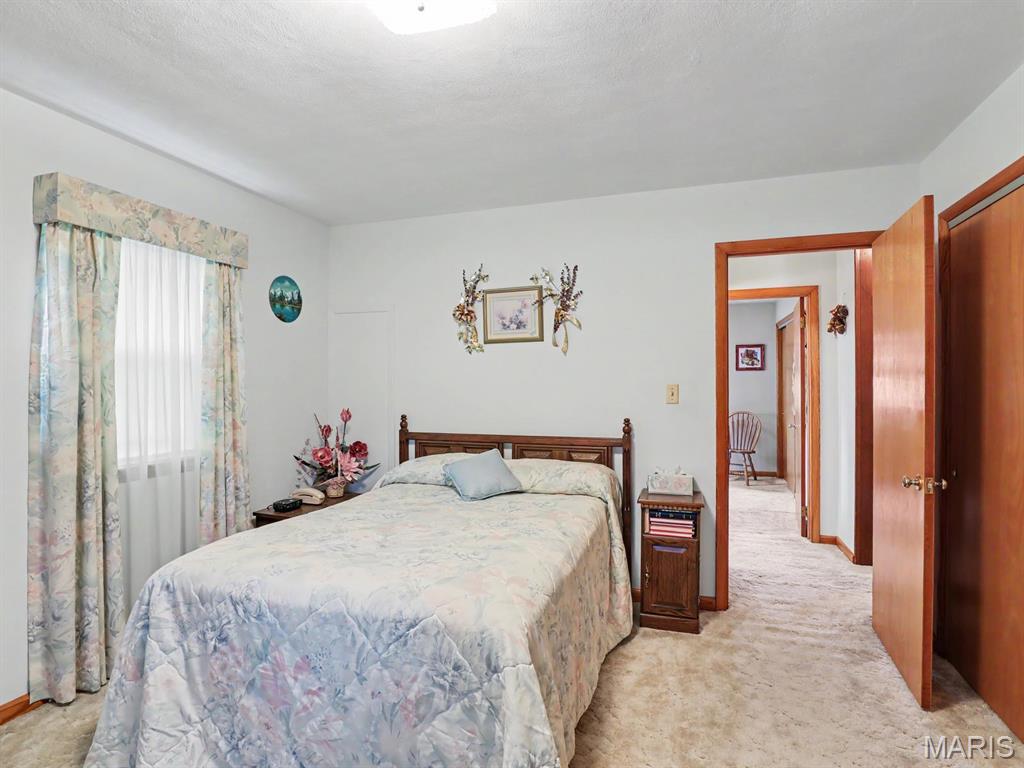 1015 Easy Street Property Photo 16