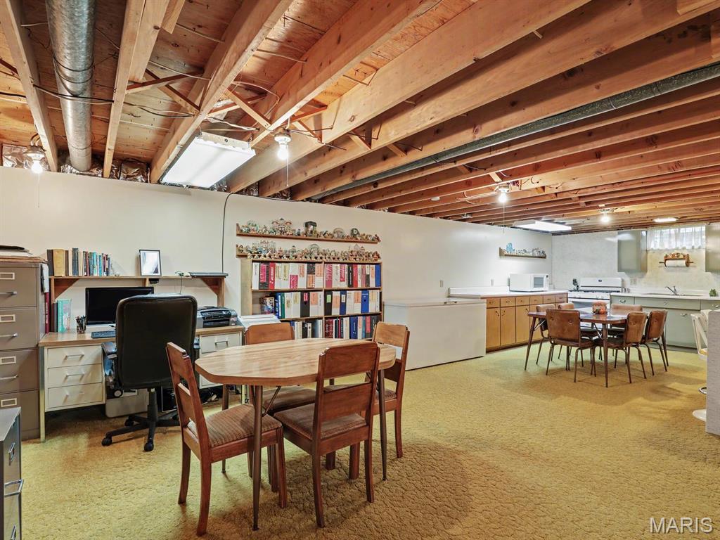 1015 Easy Street Property Photo 21