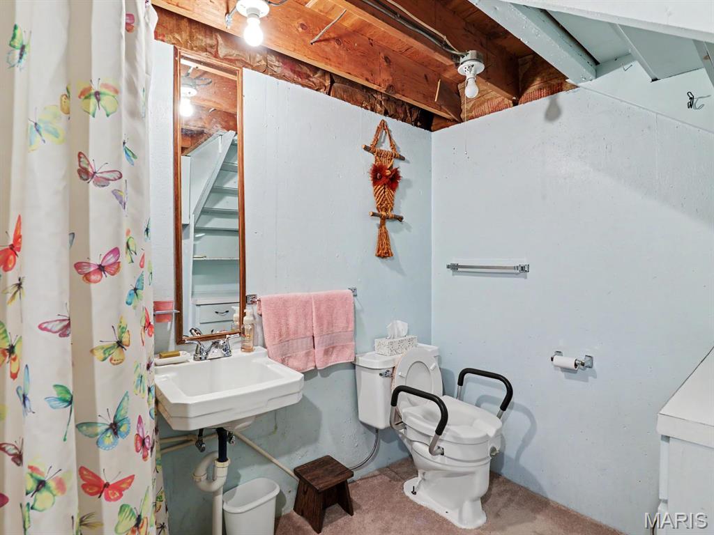 1015 Easy Street Property Photo 23