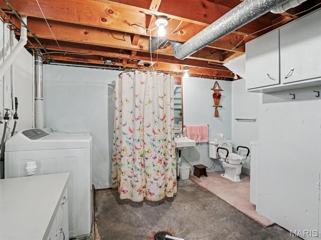 1015 Easy Street Property Photo 24