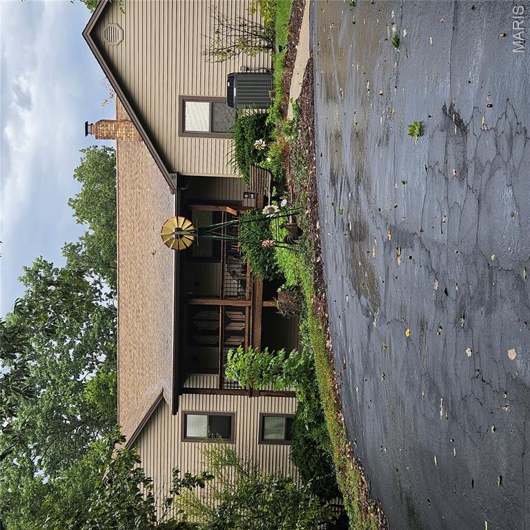 119 Willow Creek Road Property Photo 1