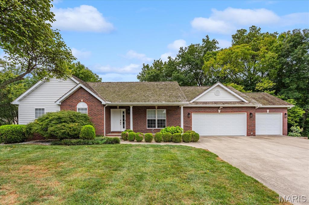 19 Country Maples Property Photo 1