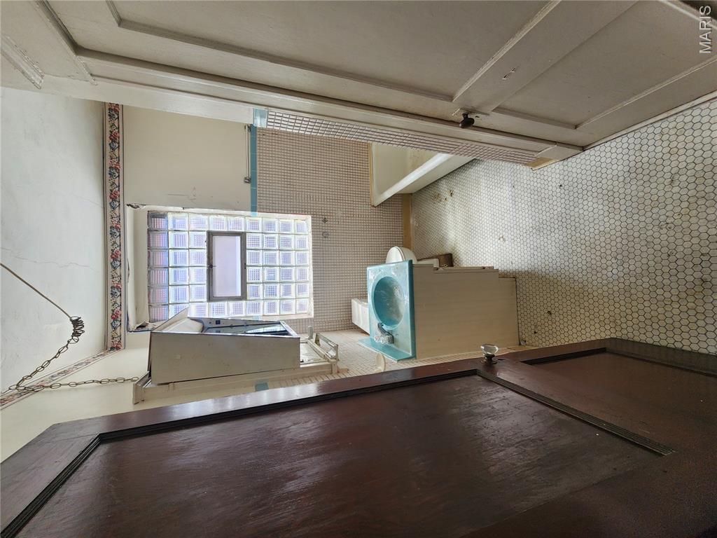 4048 Shreve Avenue Property Photo 5