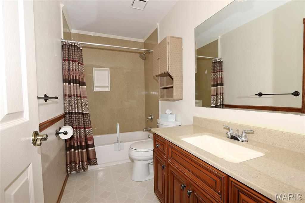 1908 Saint Johns Crossing Property Photo 28